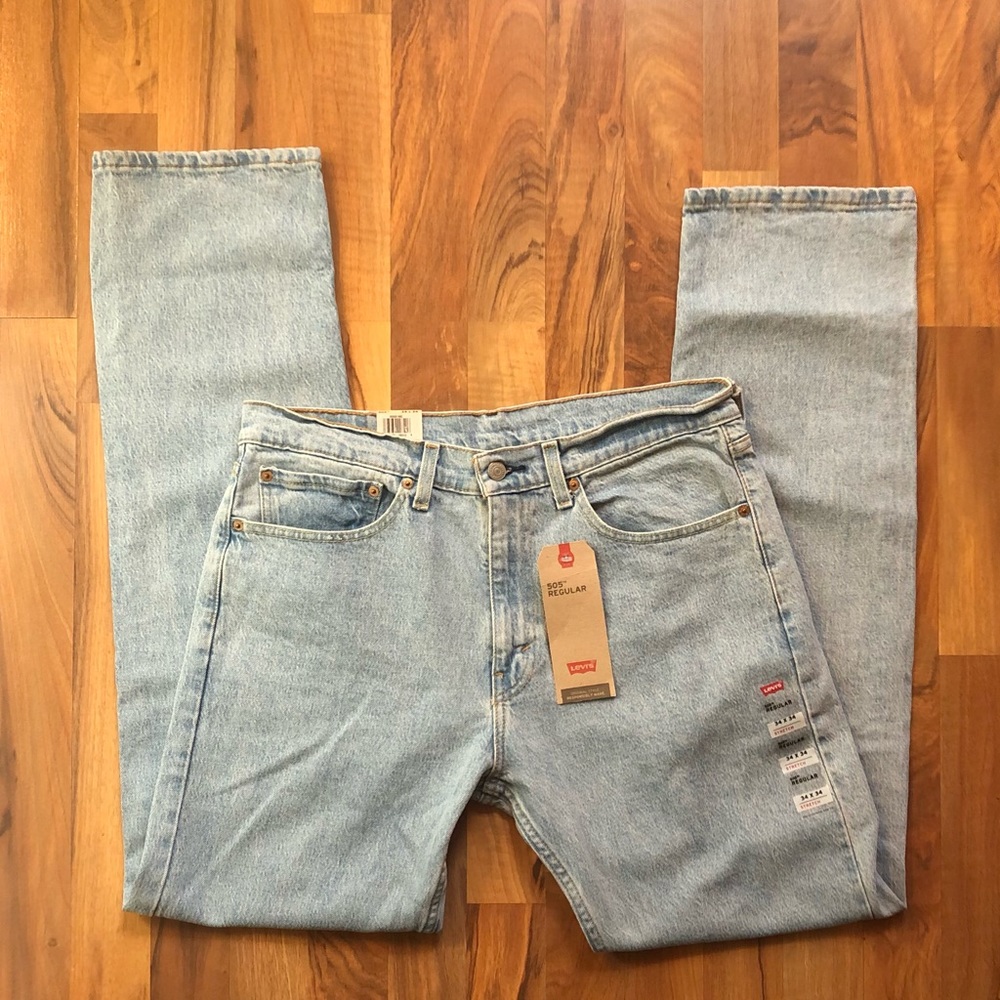 🚨NWT Levi’s Light Wash Jeans